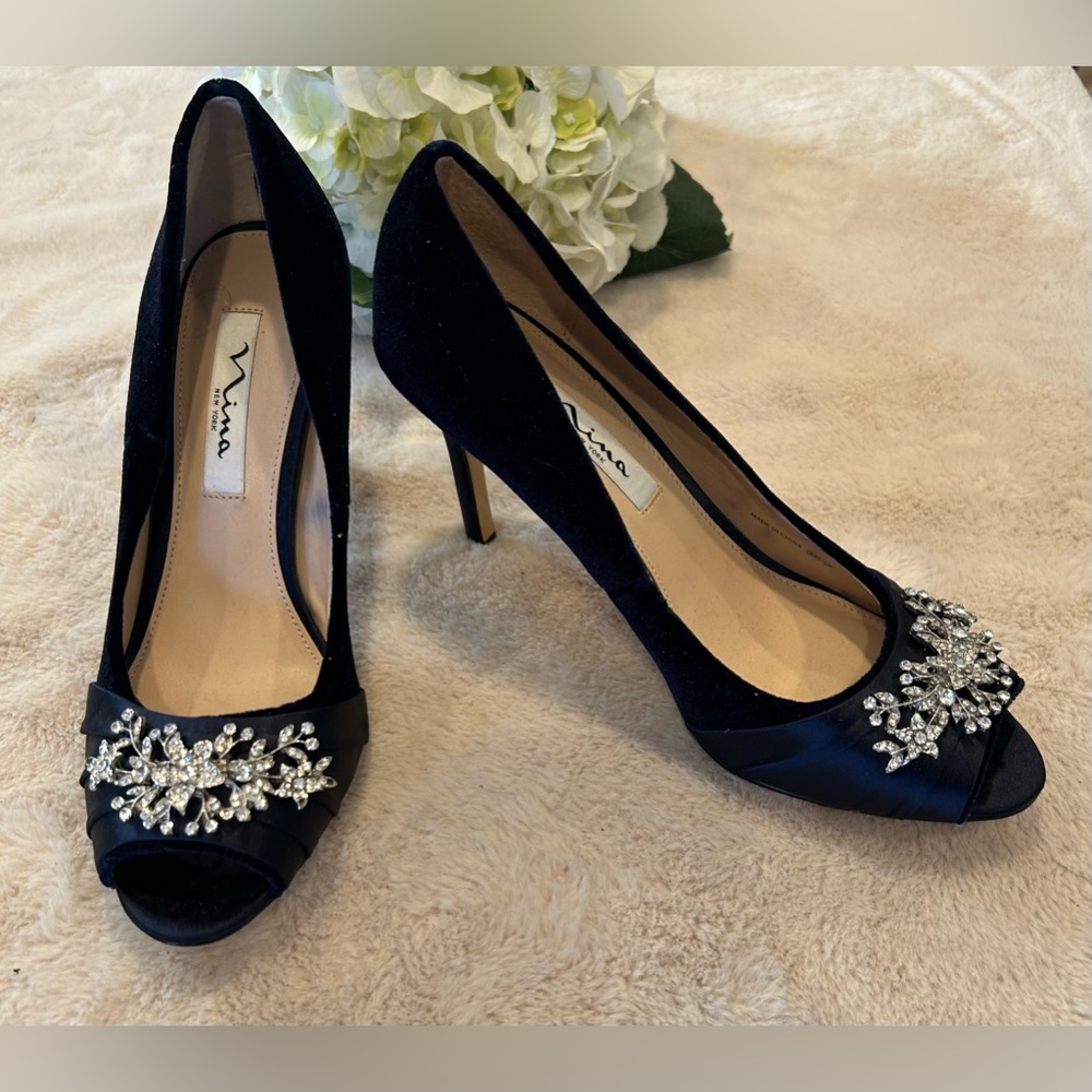 Nina Navy Velvet and Satin Elegant Pump with Rhinestone Detail, Size 8M